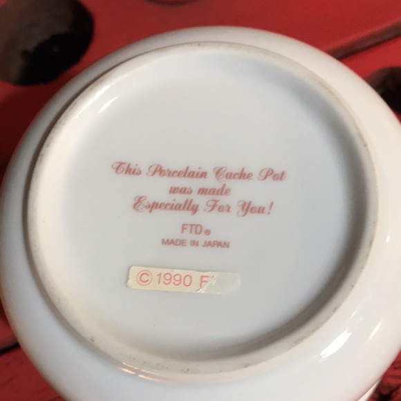 💗Vintage Cache Pot💗 - Picture 3 of 5
